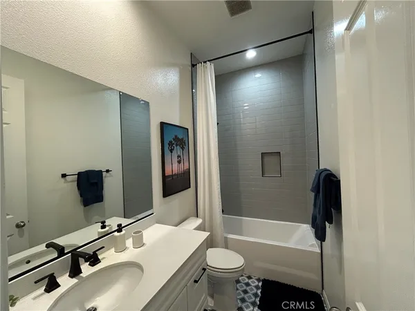 $790,000 | 2111 Seville Drive, Santa Paula, CA 93060