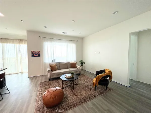 $790,000 | 2111 Seville Drive, Santa Paula, CA 93060