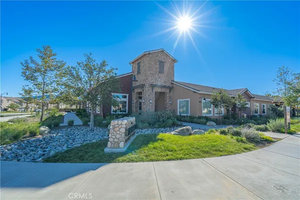 $790,000 | 2111 Seville Drive, Santa Paula, CA 93060