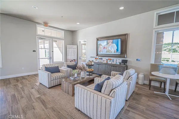 $790,000 | 2111 Seville Drive, Santa Paula, CA 93060