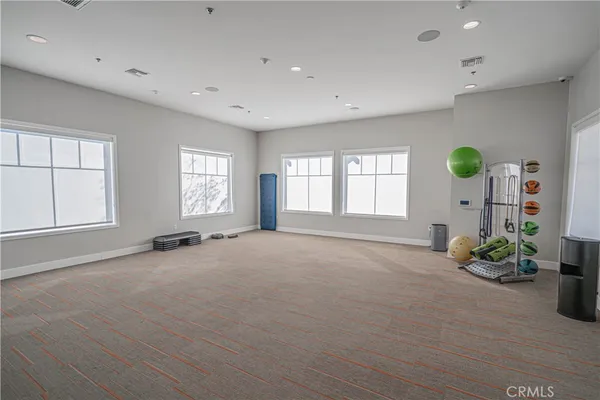 $790,000 | 2111 Seville Drive, Santa Paula, CA 93060