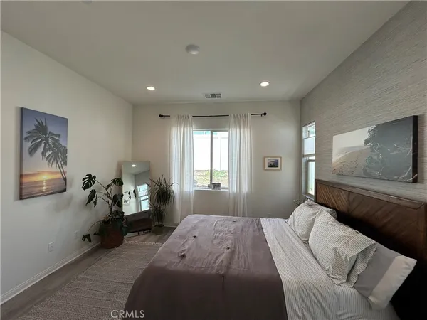 $790,000 | 2111 Seville Drive, Santa Paula, CA 93060