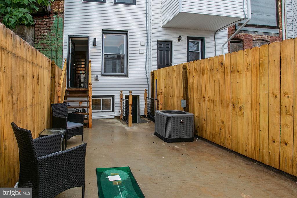 917 North Rose Street Baltimore, MD 21205 - Photo 33 of 34 a view of outdoor space and deck