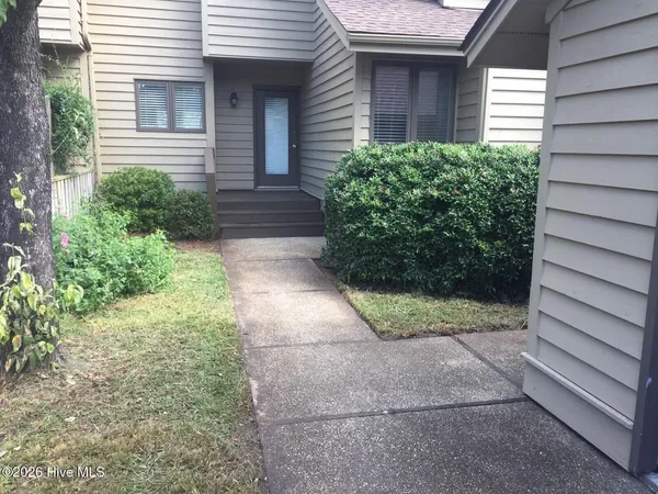 $1,800 | 313 Sandpiper Lane, Hampstead, NC 28443