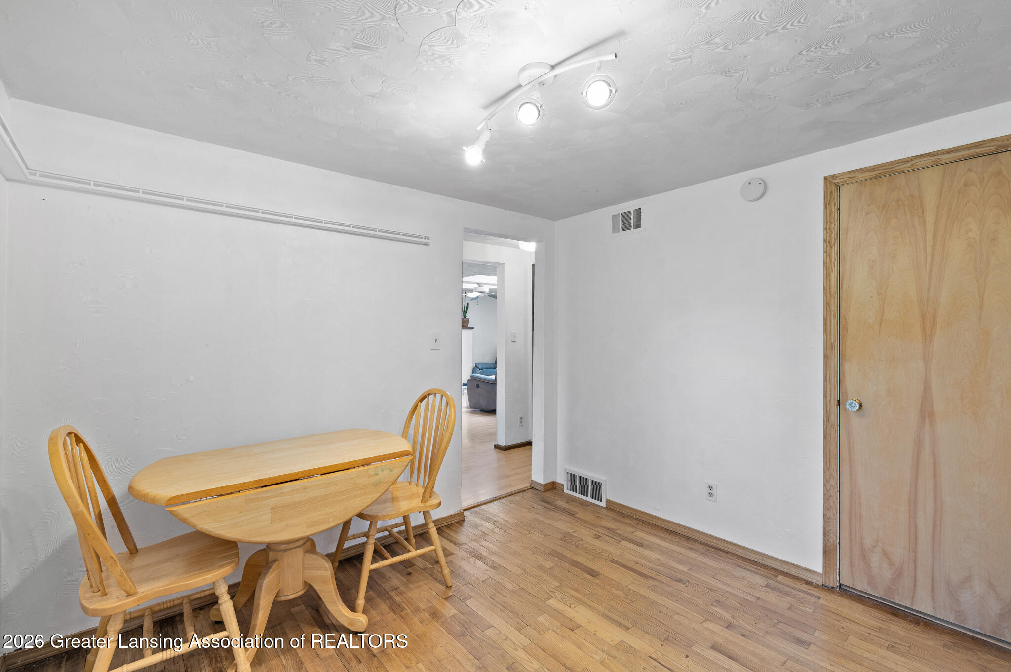 2169 Haslett Road East Lansing, MI 48823 - Photo 9 of 29 1-12