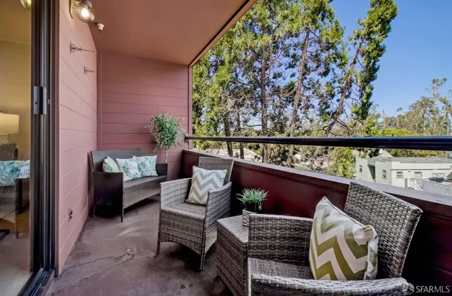 $3,000 | 1210 Bellevue Avenue, Unit 403, Burlingame, CA 94010