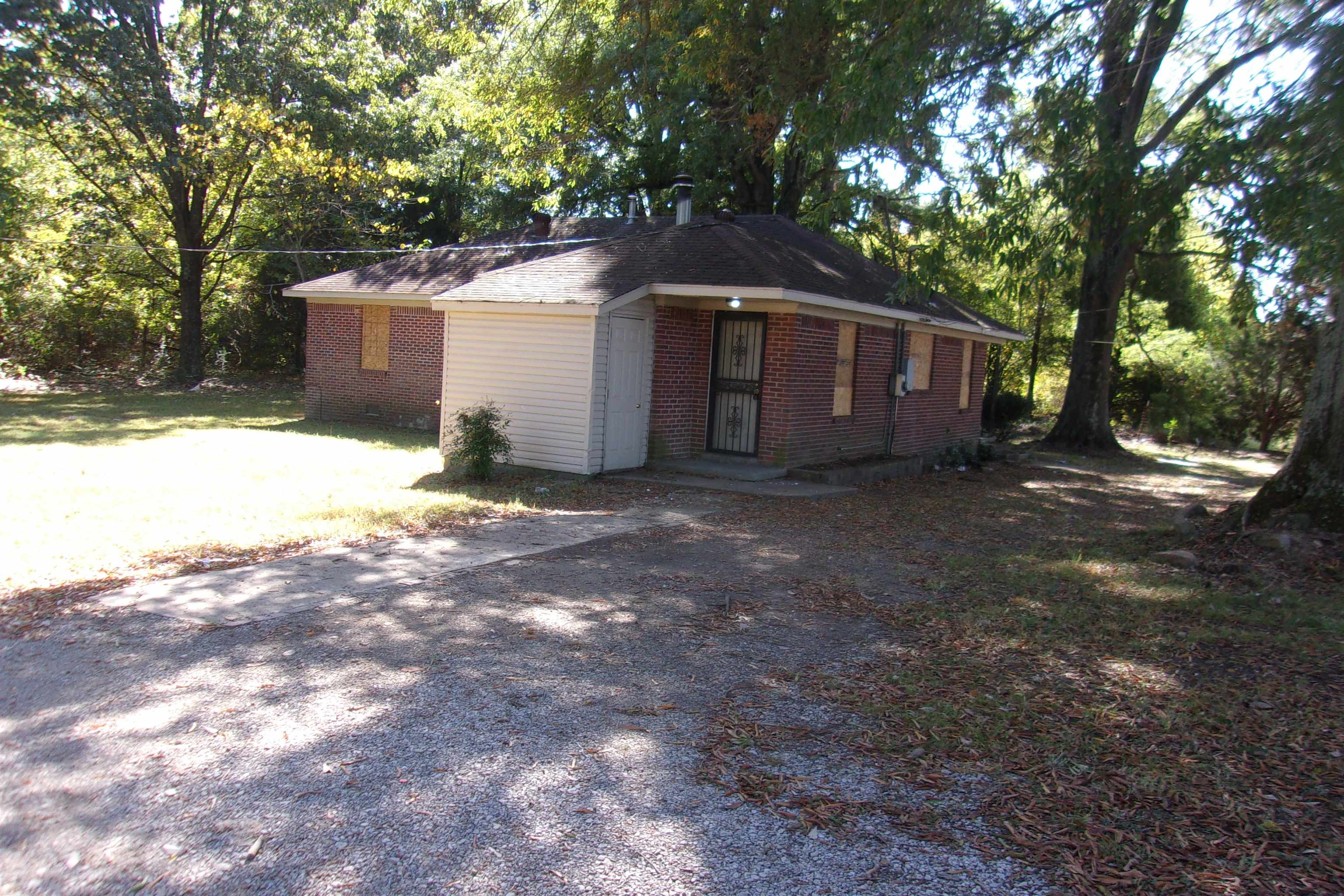 980 Circle Road Memphis, TN 38127 - Photo 2 of 14 Gallery Image 2