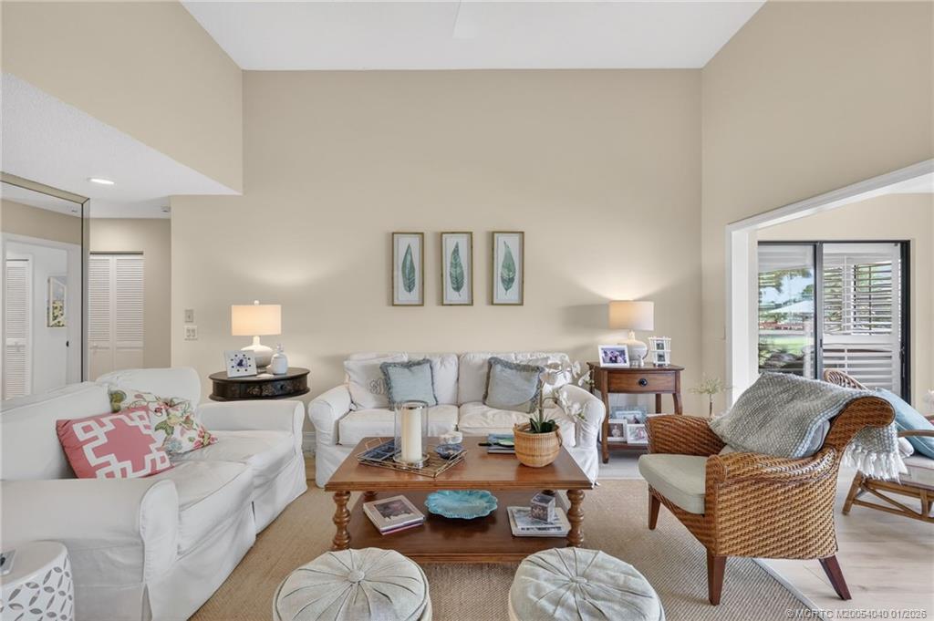 5253 Southeast Club Way Stuart, FL 34997 - Photo 11 of 66 Living Room