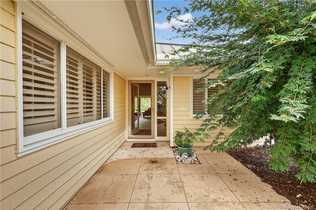 5253 Southeast Club Way Stuart, FL 34997 - Photo 2 of 65