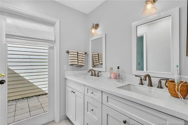 $569,000 | 5253 Southeast Club Way, Stuart, FL 34997