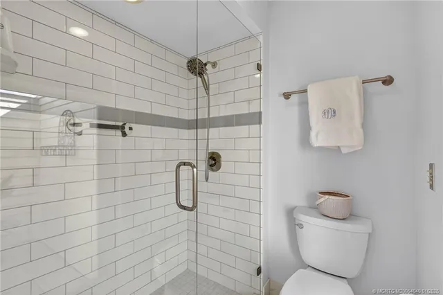 $569,000 | 5253 Southeast Club Way, Stuart, FL 34997