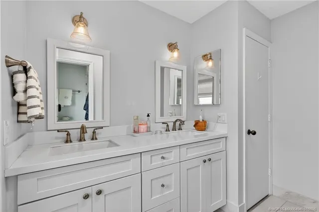 $569,000 | 5253 Southeast Club Way, Stuart, FL 34997