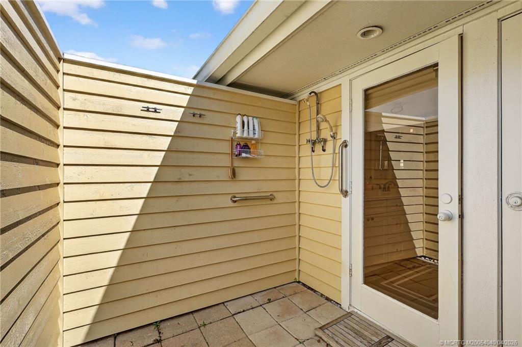 5253 Southeast Club Way Stuart, FL 34997 - Photo 30 of 65