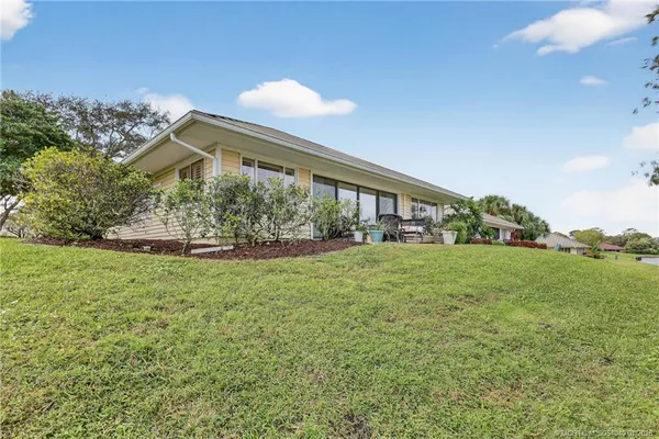 $569,000 | 5253 Southeast Club Way, Stuart, FL 34997