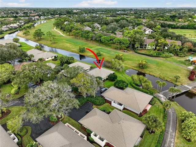 $569,000 | 5253 Southeast Club Way, Stuart, FL 34997