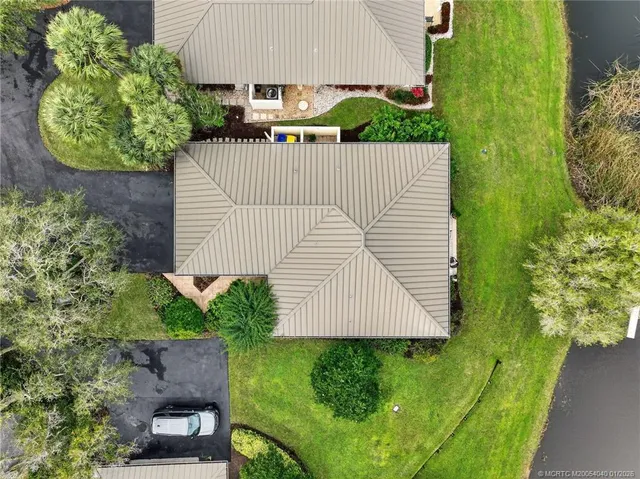 $569,000 | 5253 Southeast Club Way, Stuart, FL 34997