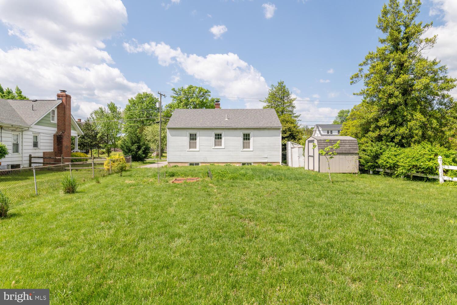 9411 Ox Road Lorton, VA 22079 - Photo 5 of 32 Gallery Image 5