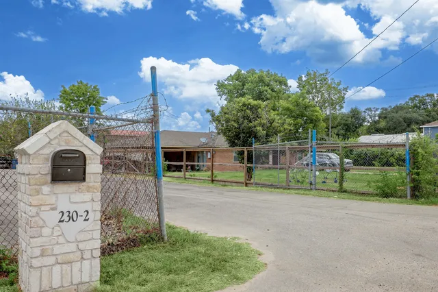 $8,900,000 | 230 West Canino Road, Houston, TX 77037