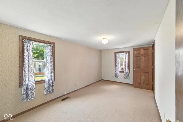 $278,999 | 416 6th Street, Covington, IN 47932