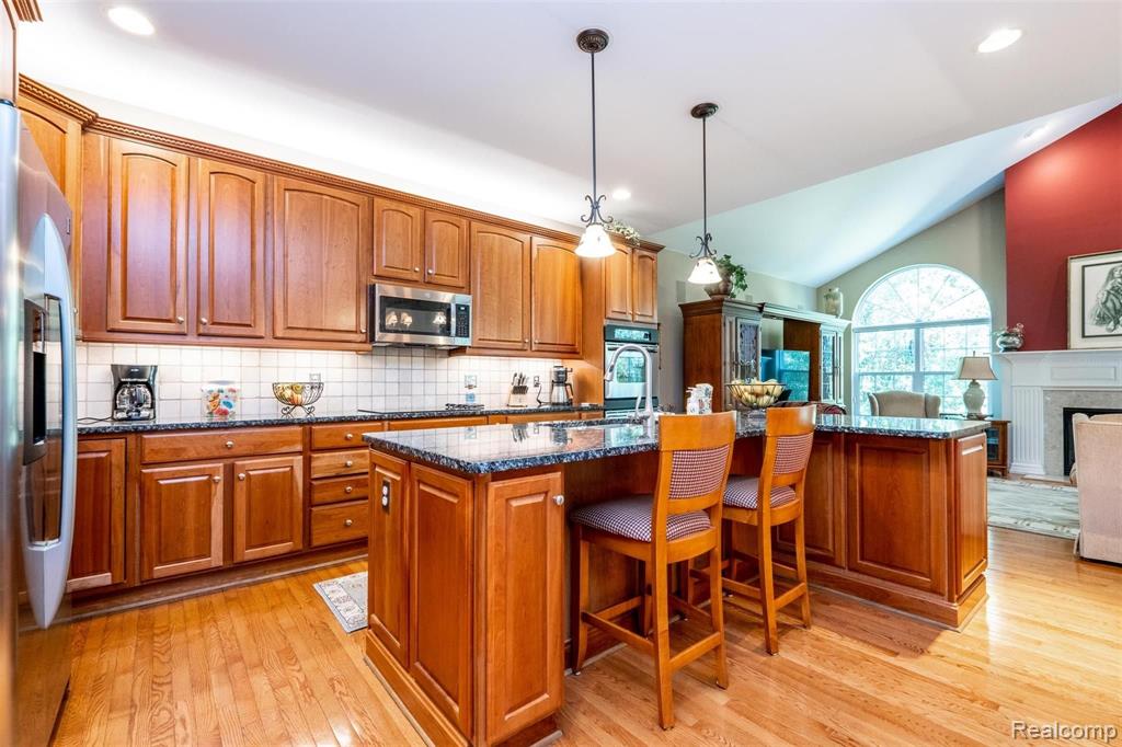 3612 Windingbrook Circle, Unit 72 Rochester Hills, MI 48309 - Photo 13 of 41