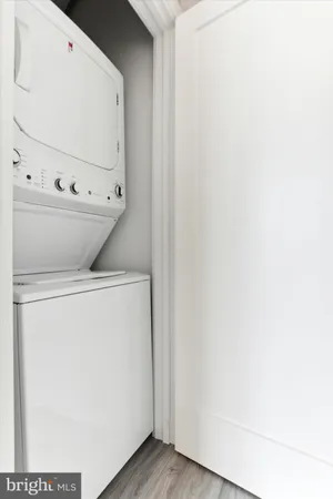 $2,179 | 650 South Street, Unit 3, Philadelphia, PA 19147