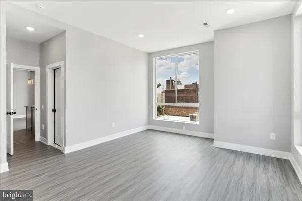 $2,179 | 650 South Street, Unit 3, Philadelphia, PA 19147