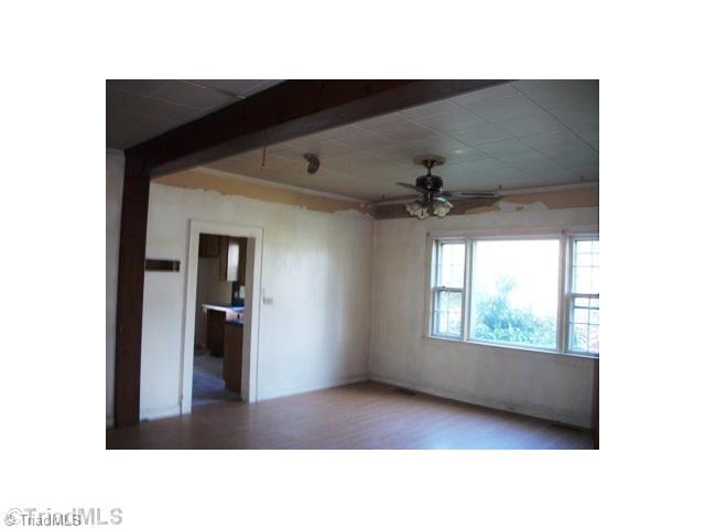 385 Madison Road Mocksville, NC 27028 - Photo 6 of 10 Den/Family/Great Room.