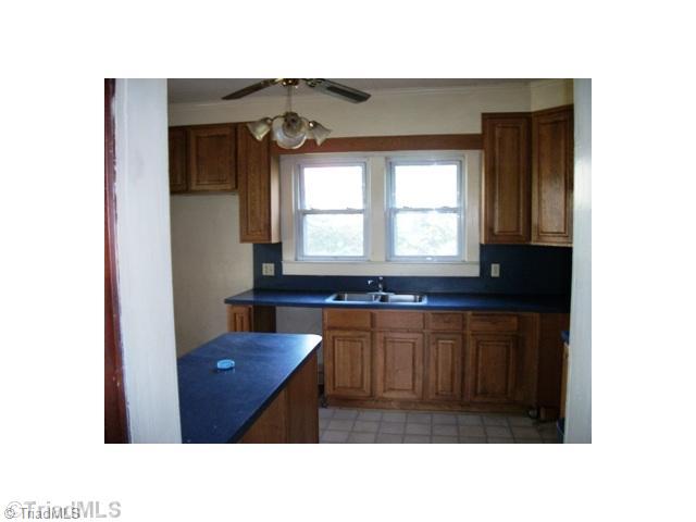385 Madison Road Mocksville, NC 27028 - Photo 8 of 10 Kitchen.