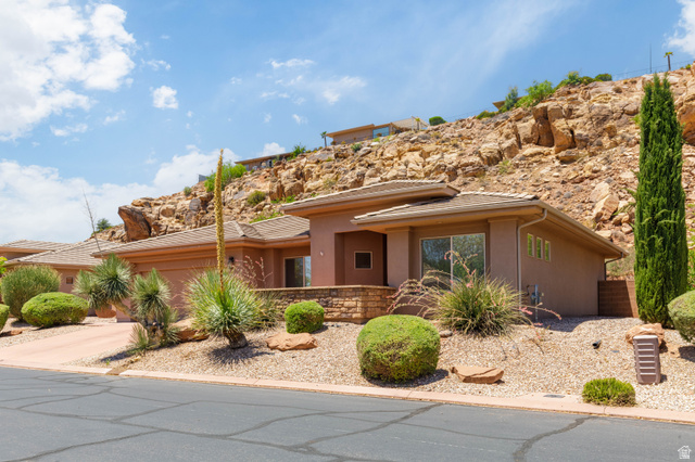 2334 South River Road, Unit 10 St. George, UT 84790 - Photo 3 of 32
