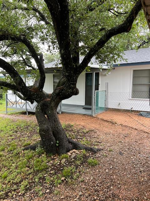 205 Melvin Street Brady, TX 76825 - Photo 2 of 29