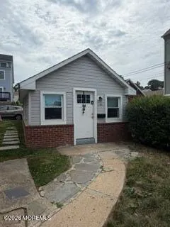 $2,100 | 195 Bay Avenue, Highlands, NJ 07732