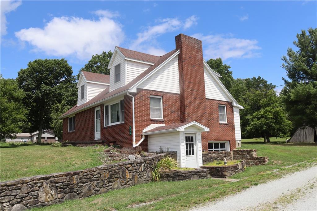 736 Muir Road Ligonier, PA 15658 - Photo 2 of 20 Gallery Image 2