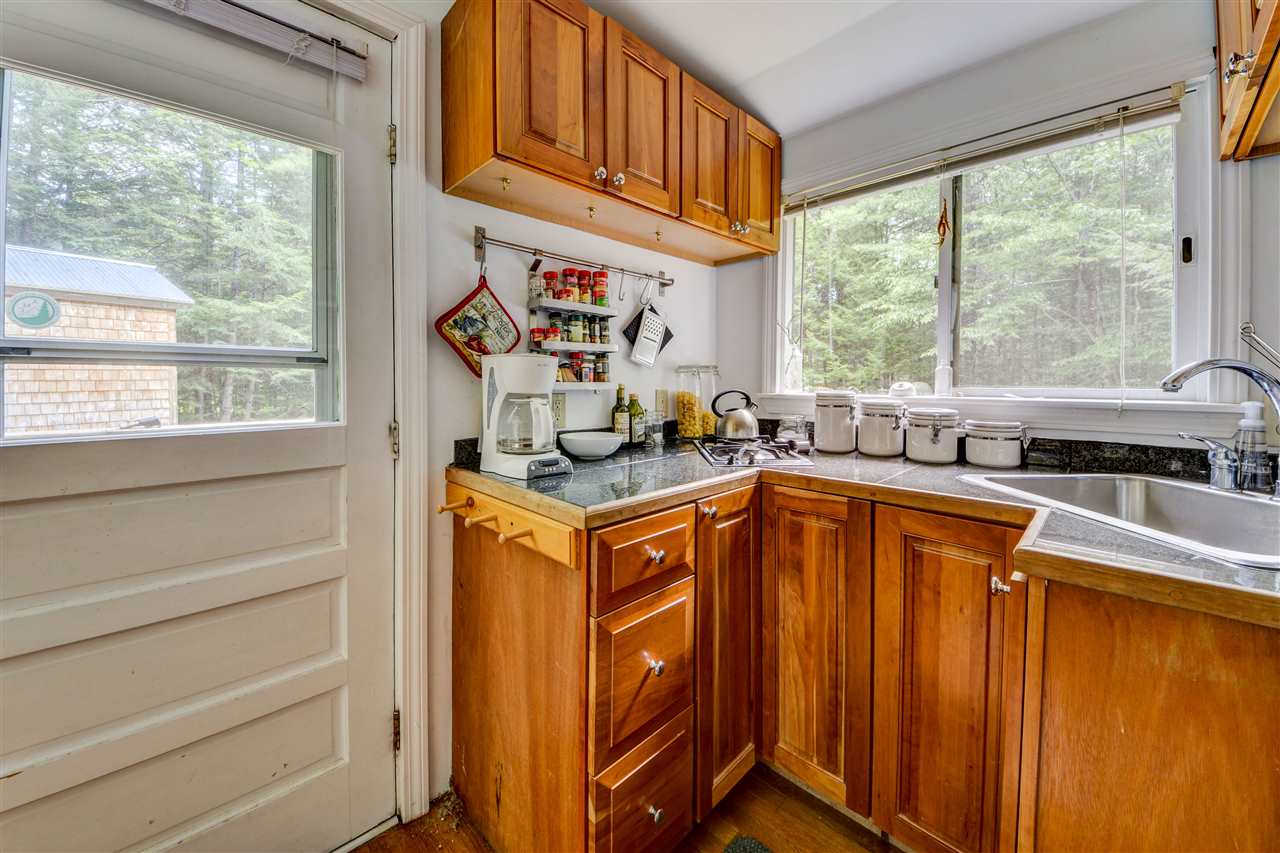 407 Passaconaway Road Conway, NH 03818 - Photo 8 of 19