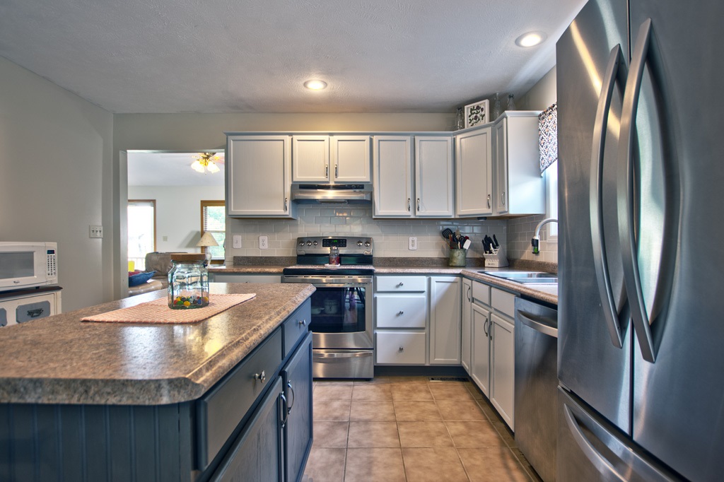 53368 Old Farm Road Elkhart, IN 46514 - Photo 2 of 28 Gallery Image 2