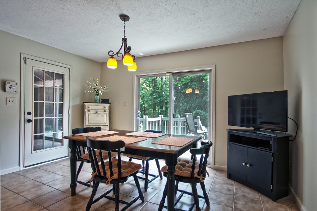 53368 Old Farm Road Elkhart, IN 46514 - Photo 5 of 28 Gallery Image 5