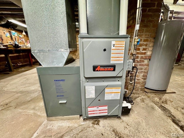 526 Broadway Street Oneida, NY 13421 - Photo 29 of 35 Gas furnace (2018)
