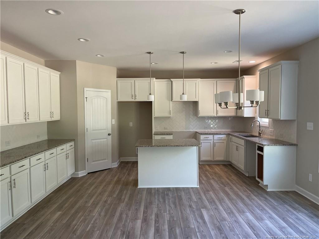 6833 Running Fox Road Hope Mills, NC 28348 - Photo 9 of 40 Photo 9