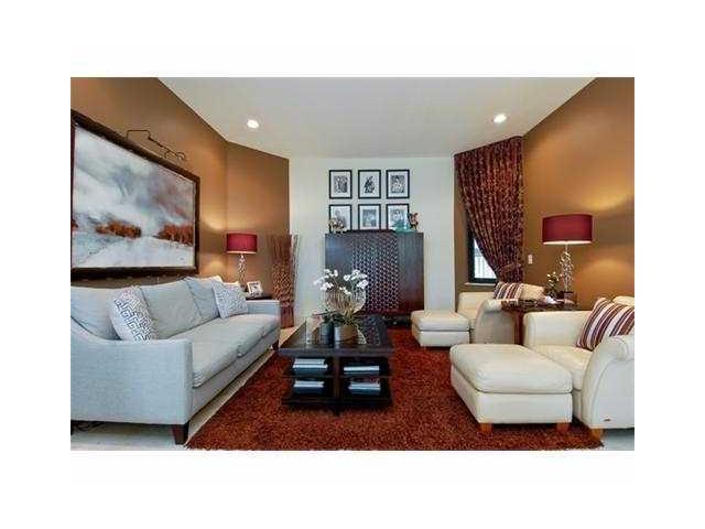 660 Boca Marina Court Boca Raton, FL 33487 - Photo 4 of 11 Family/Great Room