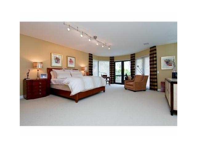 660 Boca Marina Court Boca Raton, FL 33487 - Photo 6 of 11 Master-Bedroom