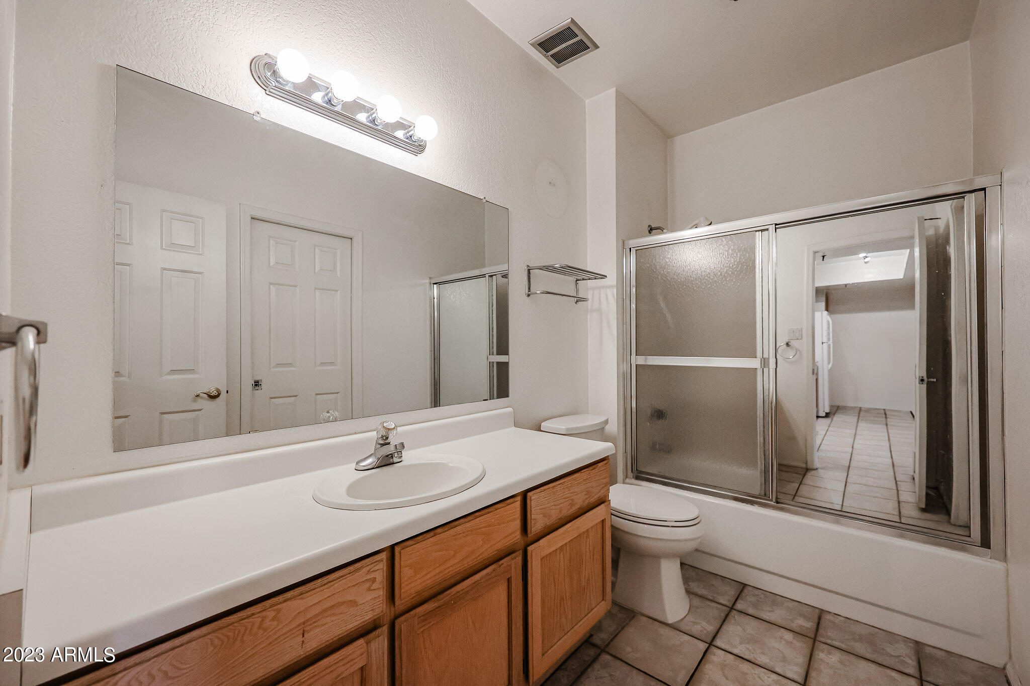 100 East Fillmore Street, Unit 117 Phoenix, AZ 85004 - Photo 20 of 28 Bathroom