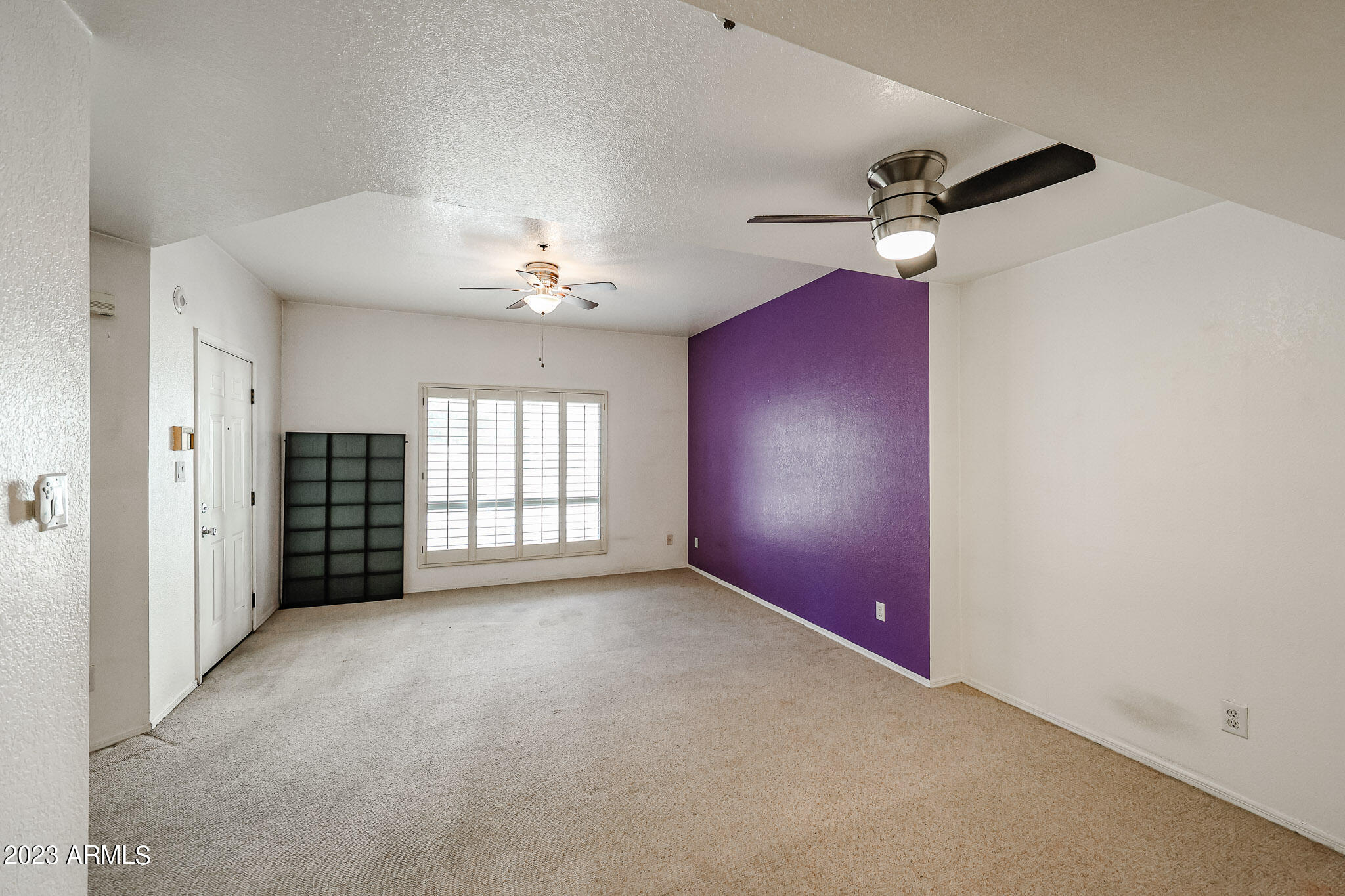 100 East Fillmore Street, Unit 117 Phoenix, AZ 85004 - Photo 4 of 28 Living Room