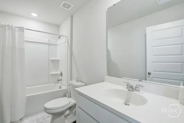 $2,700 | 100 Amethyst Drive, Bloomingdale, GA 31302