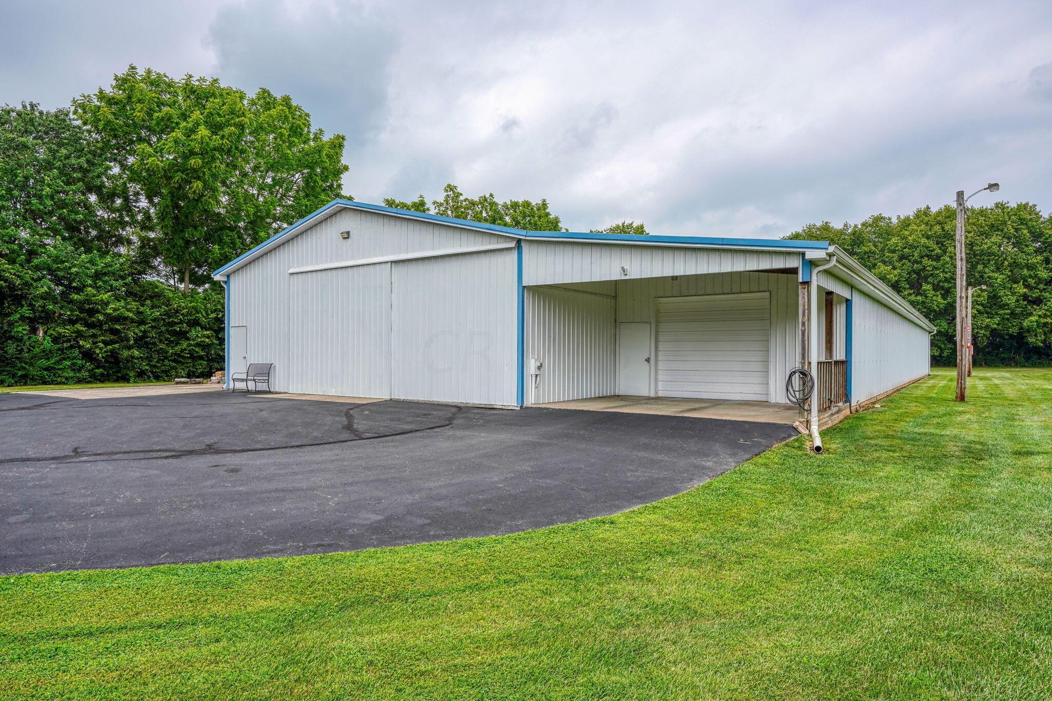 146 Dunmore Road Circleville, OH 43113 - Photo 15 of 47 146 Dunmore (7)