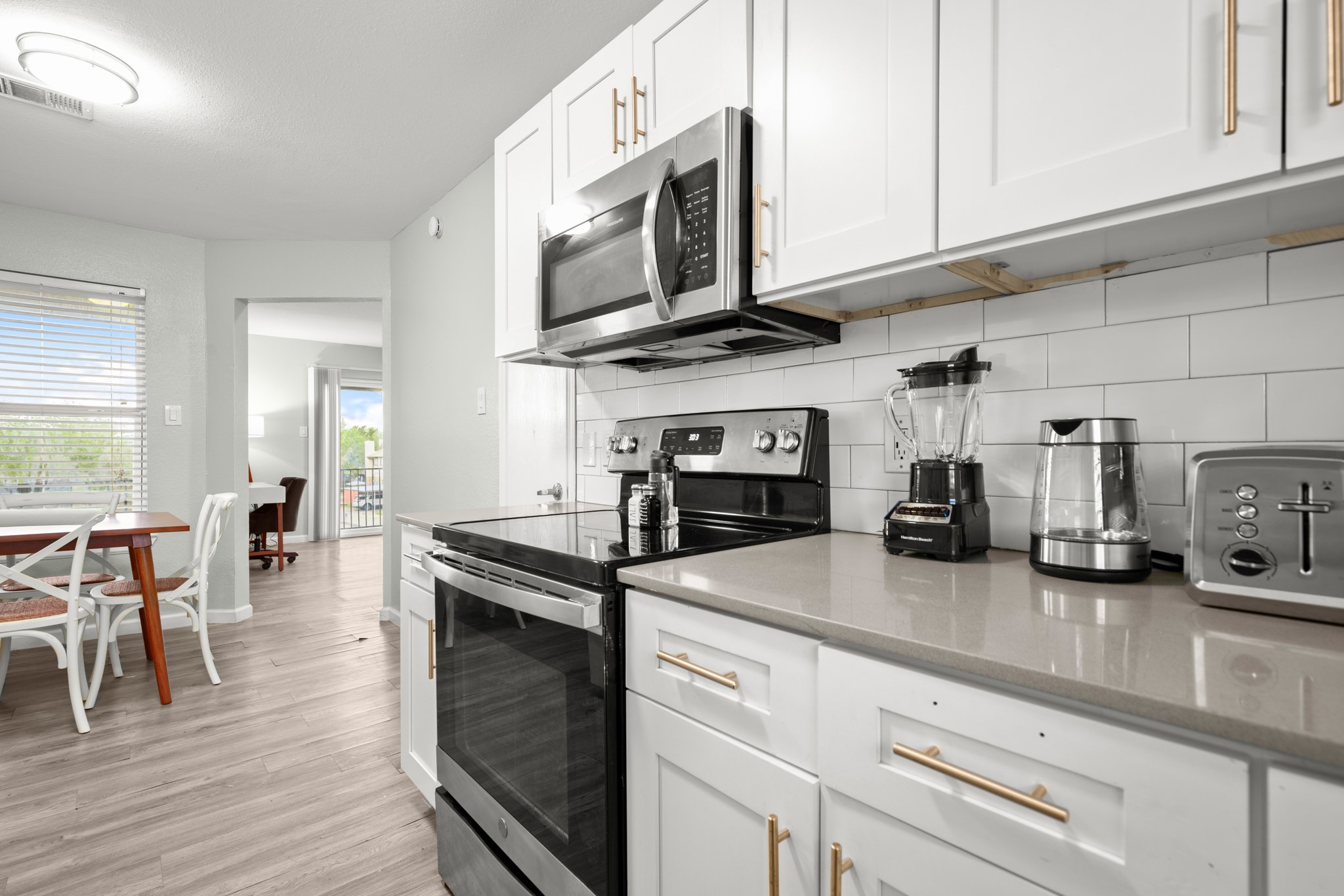 6812 South Congress Avenue, Unit 209 Austin, TX 78745 - Photo 6 of 11 Kitchen
***Image may be from a different unit at the same apartment complex.
