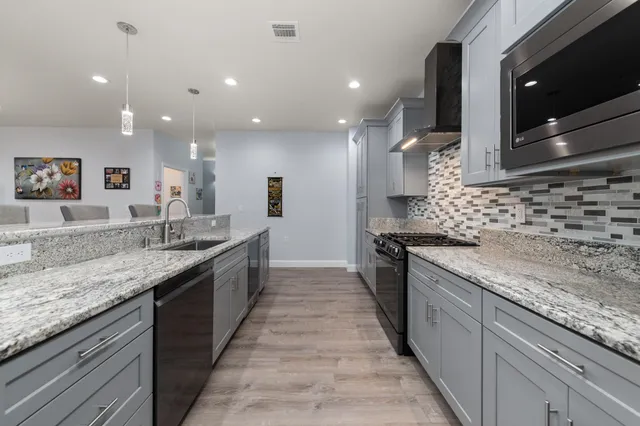 $888,888 | 60 Deer Crossing Way, Errol, NH 03579