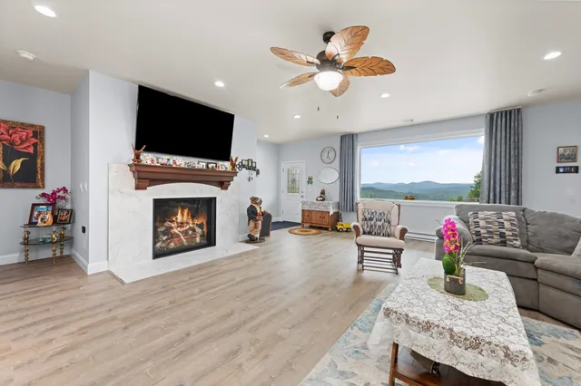 $888,888 | 60 Deer Crossing Way, Errol, NH 03579