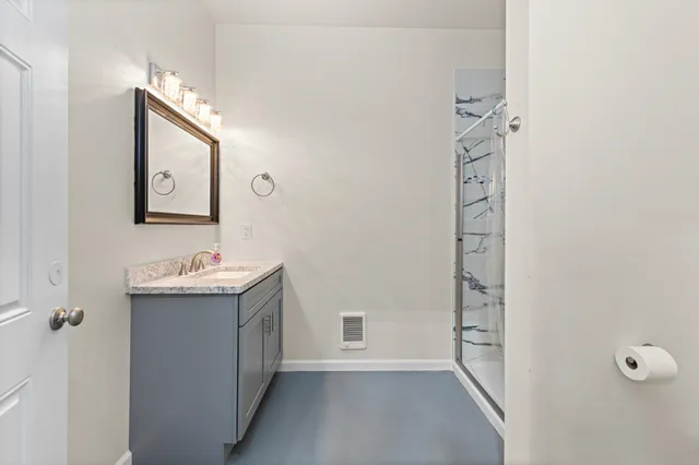 $888,888 | 60 Deer Crossing Way, Errol, NH 03579