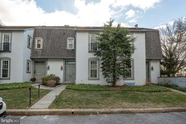 $4,850 | 15 Llanfair Road, Unit A, Ardmore, PA 19003