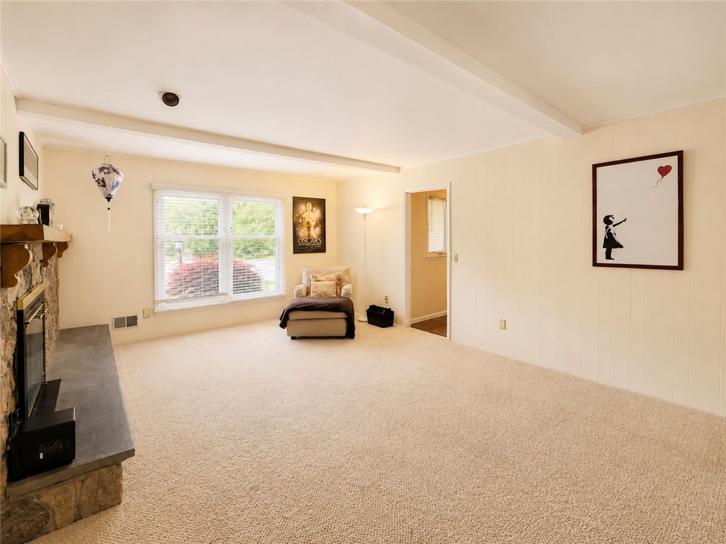 76 Bromley Road Pittsford, NY 14534 - Photo 24 of 50