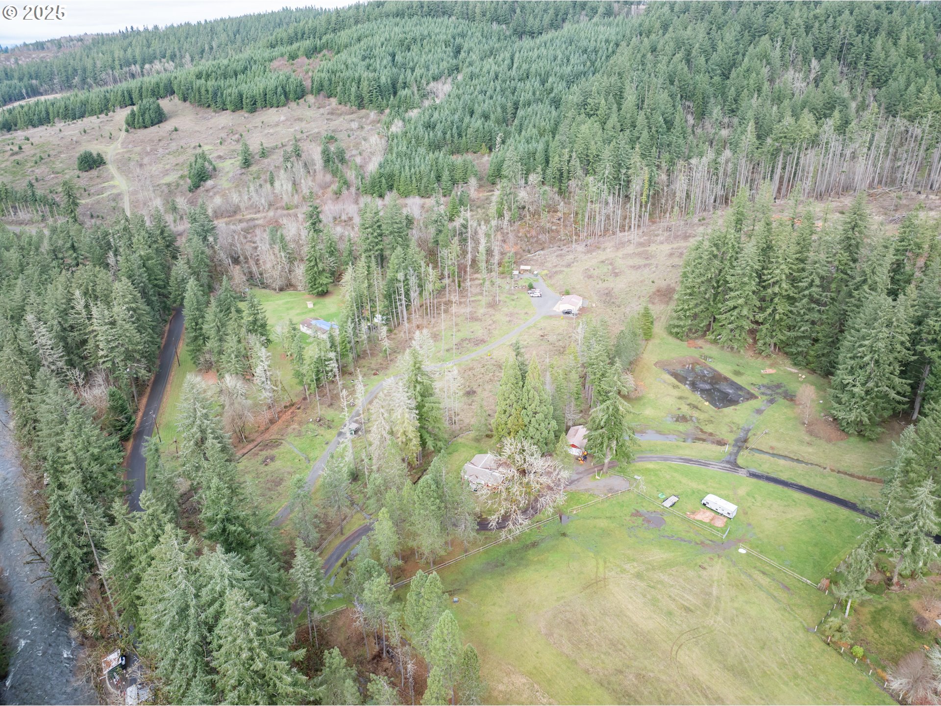 13087 South Butte Creek Road Scotts Mills, OR 97375 - Photo 3 of 32 a view of lake